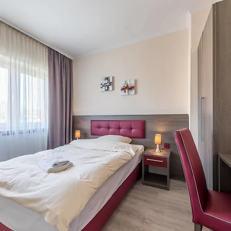 Klein Frankfurt East 3*