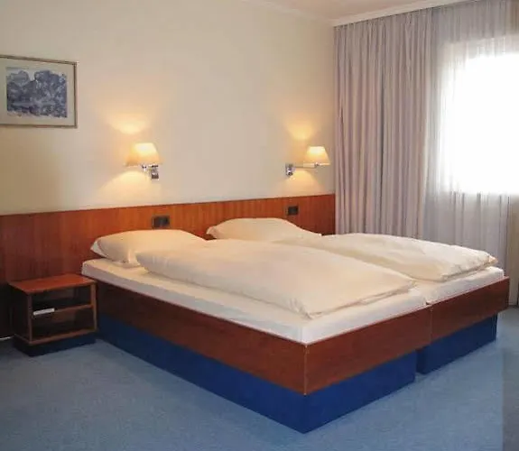 Hotel Klein Frankfurt East 3*