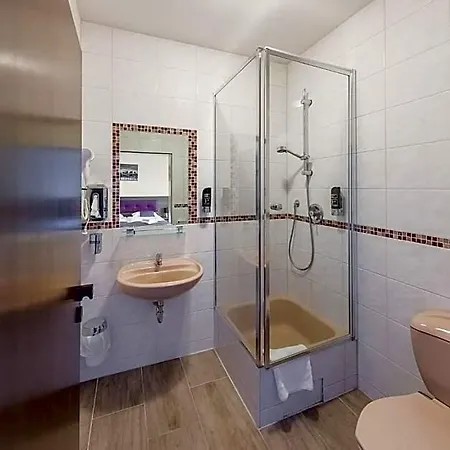 Klein Frankfurt East Hotel 3*