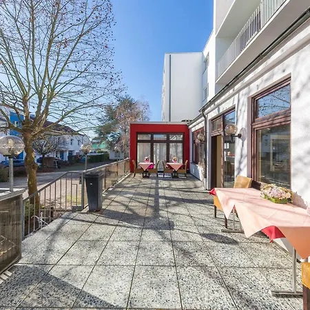 ホテル Klein Frankfurt East