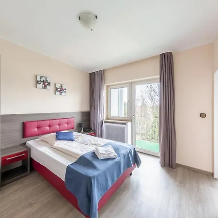 Klein Frankfurt East 3*