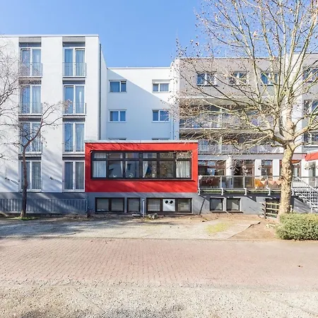 فندق Klein Frankfurt East فرانكفورت