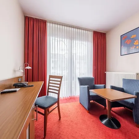 ホテル Klein Frankfurt East 3*