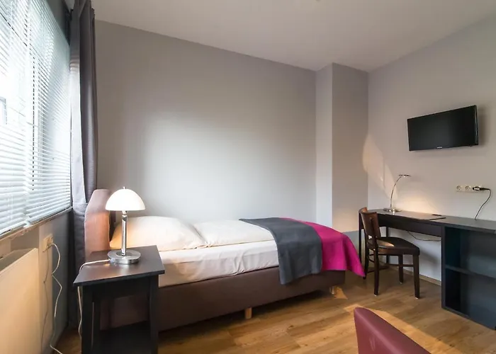 Hotel Klein Frankfurt East