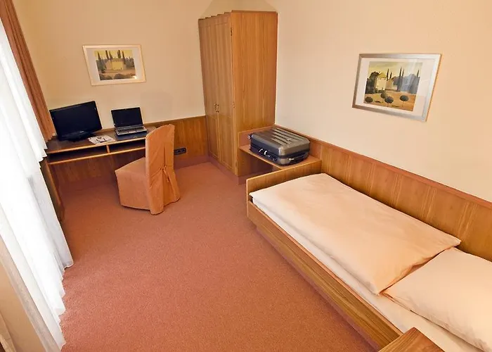 Klein Frankfurt East Szálloda 3*