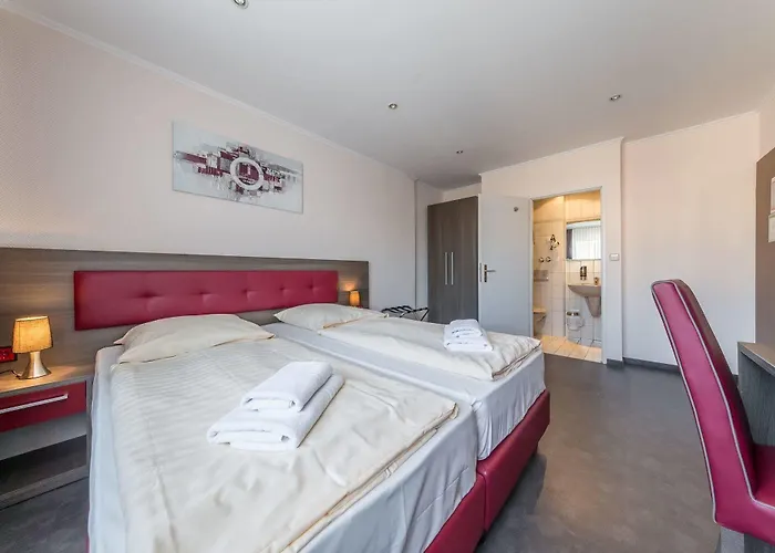 Klein Frankfurt East 3*