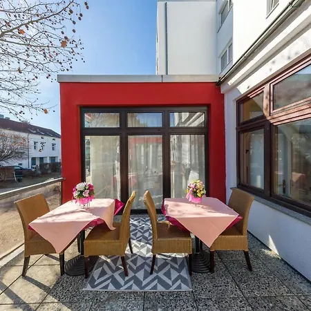 Szálloda Klein Frankfurt East 3*