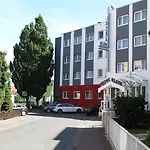 מלון Klein Frankfurt East